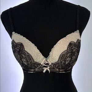 Victoria’s Secret Dream angels lined demi bra